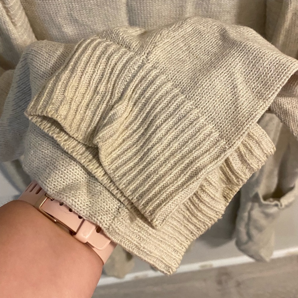 🎉5/$30 - Cream Roots long cardigan - flawed - Picture 3 of 4